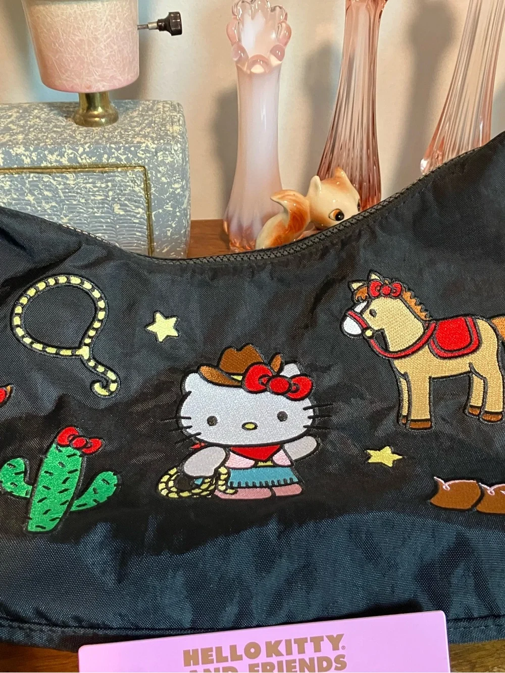 Baggu Medium Nylon Crescent Bag Embroidered Hello Kitty Western - Picture 2 of 6